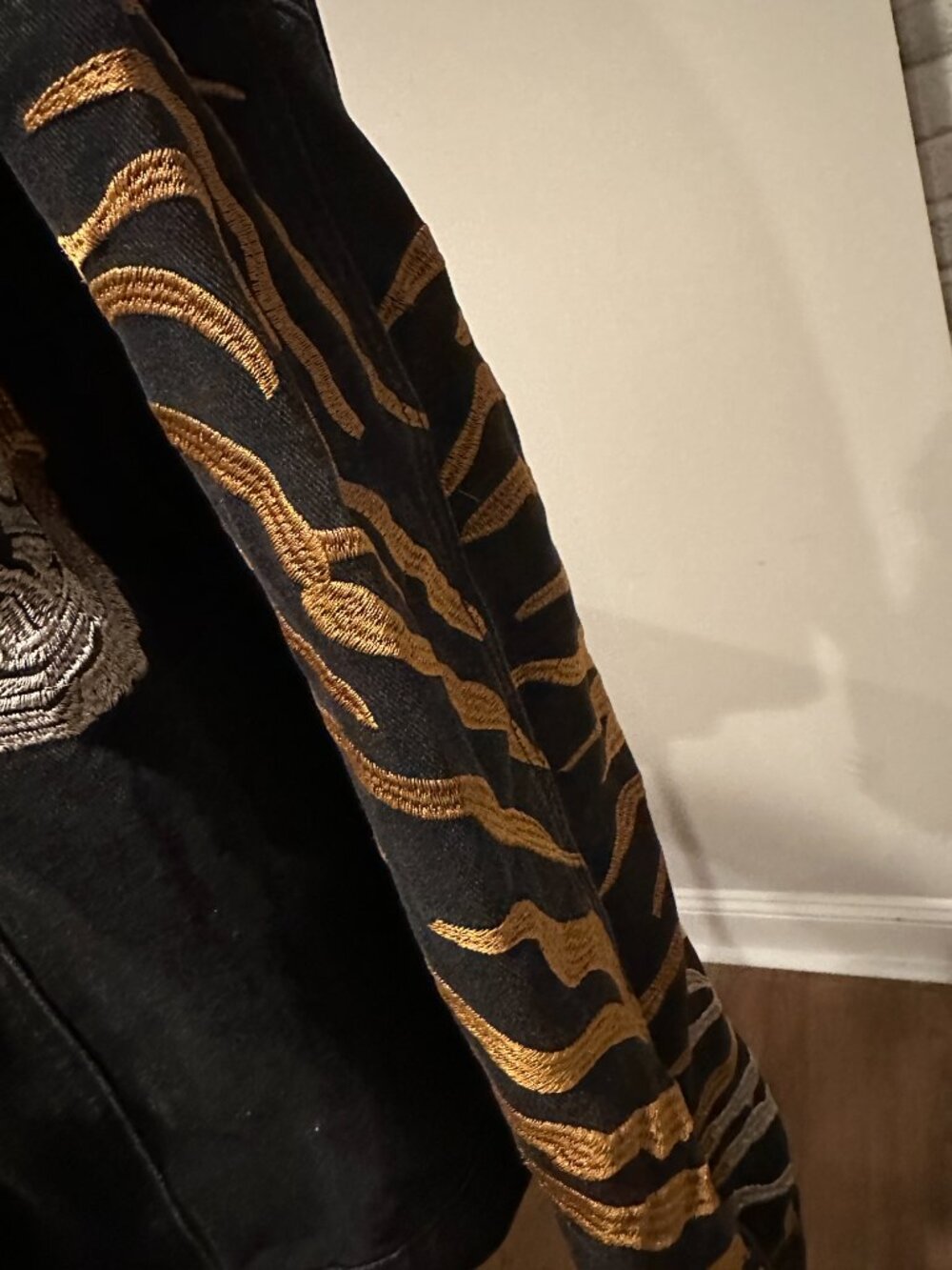 Keith Richards Rolling Stonees Black Denim Jean Jacket Embroidered tiger (XL) - Picture 8 of 8